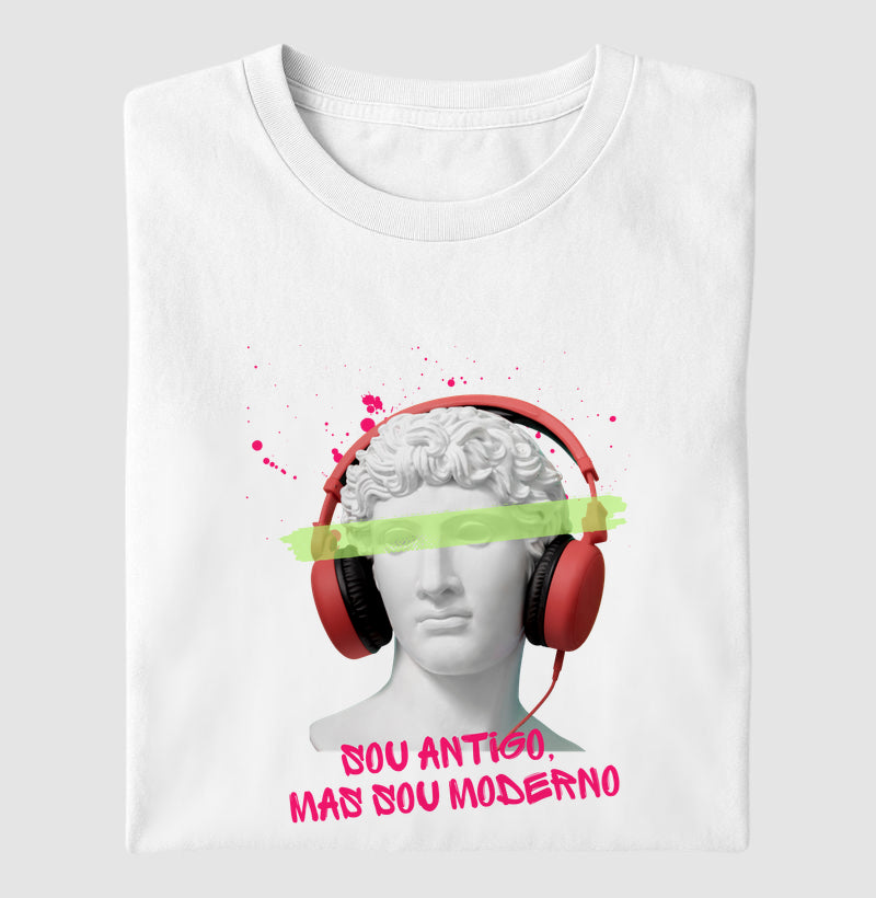 Camiseta Sou antigo mas sou moderno