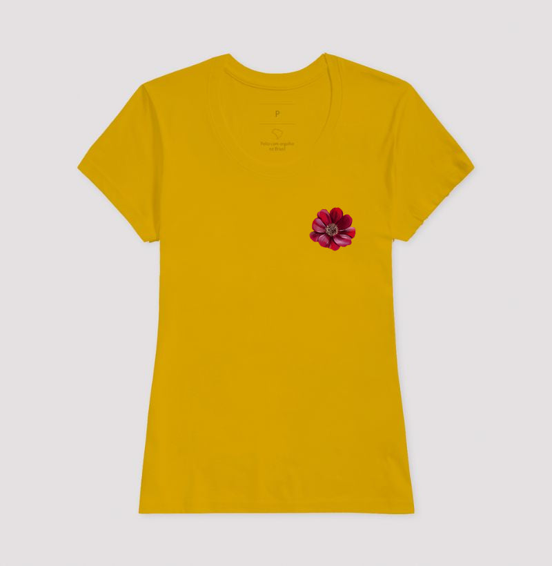 Camiseta Amor que Floresce