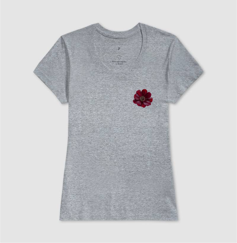 Camiseta Amor que Floresce